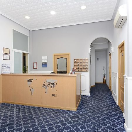Hostal Biarritz Madrid Luaran gambar